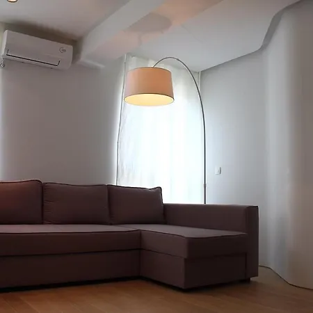 Lägenhet Ideally Located Designer Flat