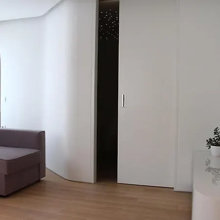 Apartment Ideally Located Designer Flat Belgrad
